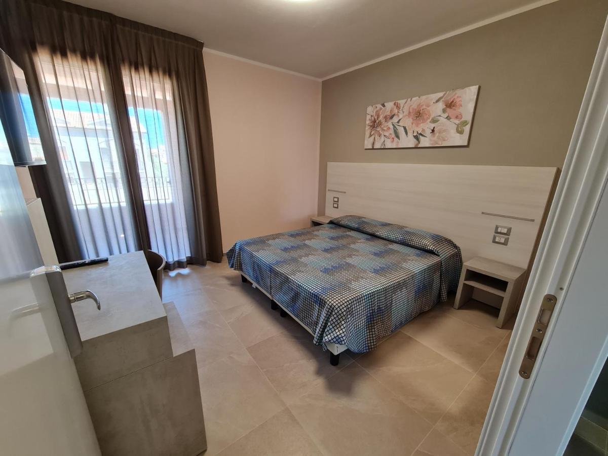 Il Risveglio Di Pula Domo Hotel Kültér fotó